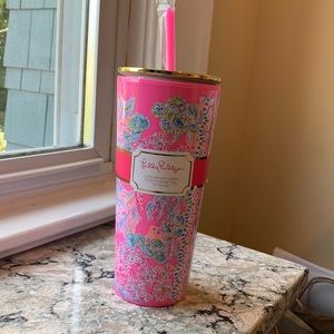 Brand New with Tags Lilly Pulitzer Insulated Tumbler w/ straw in Seaing Things